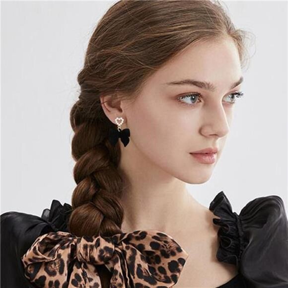 Velvet Drop Earrings – Unique Alloy & Fabric Design - Picture 4 of 5